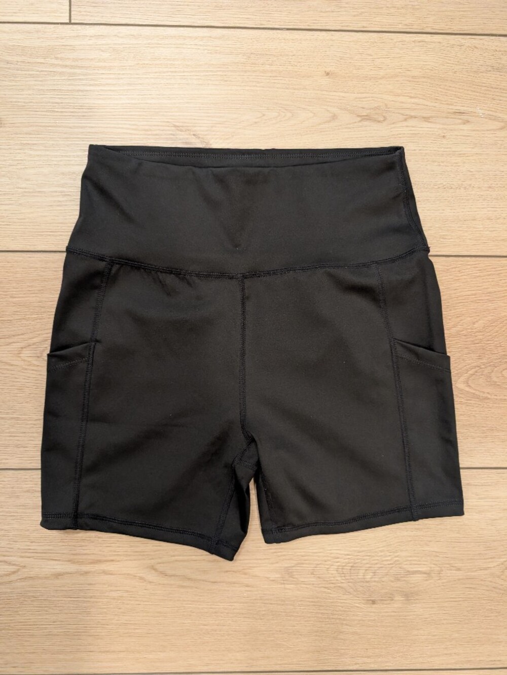 Black Athletic Shorts With Pockets